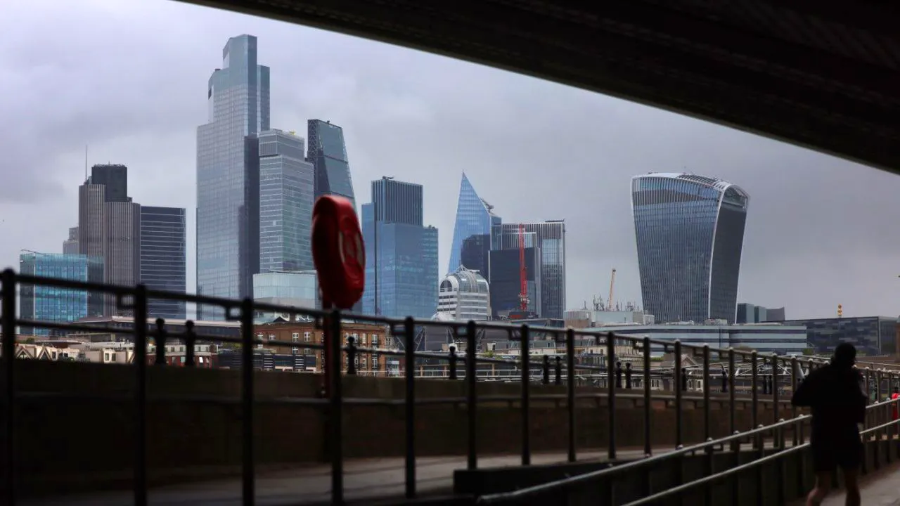 Bahnverkehr. Bundesrat will Vision eines Direktzugs nach London weiterverfolgen