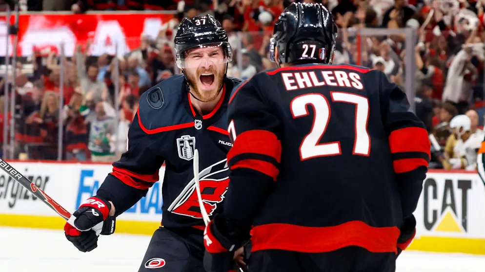 NHL. Deux pucks de Coupe Stanley pour les Hurricanes