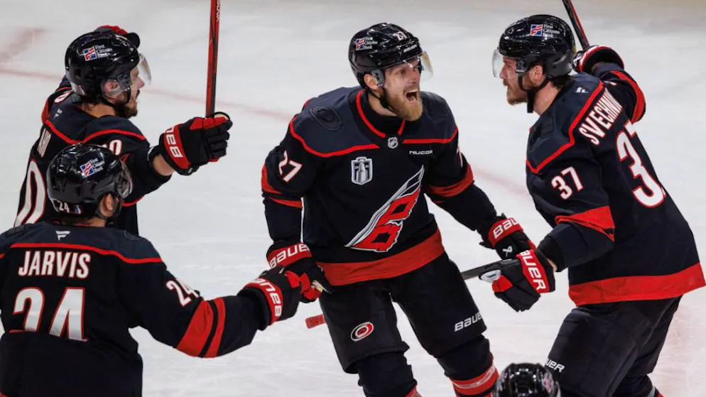 Stanley Cup. Carolina Hurricanes fehlt noch ein Sieg zum Titel