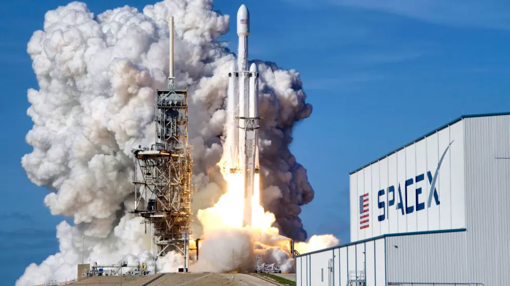 Aéronautique. SpaceX lance sa fusée phare Falcon 9 avant son entrée en Bourse