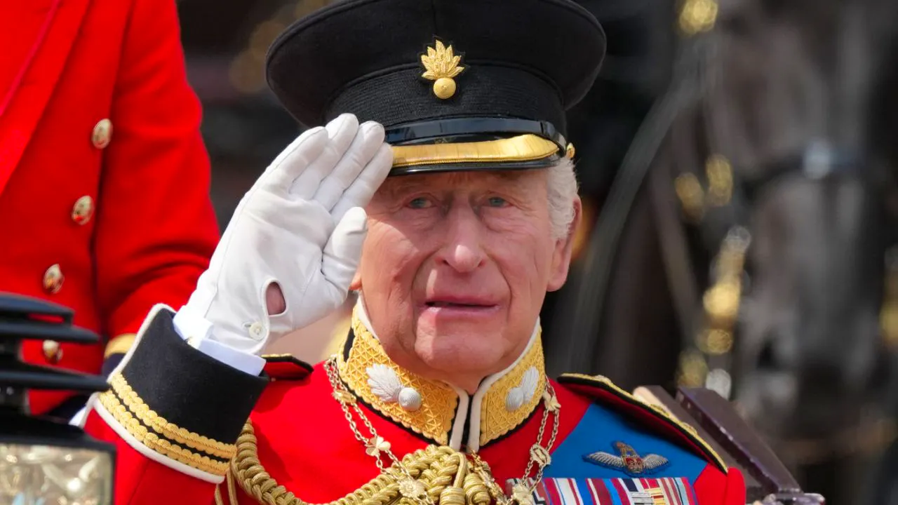 Grossbritannien. Jubel für Charles: Briten feiern König mit Geburtstagsparade