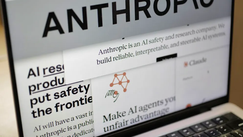 Sicurezza nazionale. Anthropic sospende i modelli di IA più potenti su pressioni del governo di Trump
