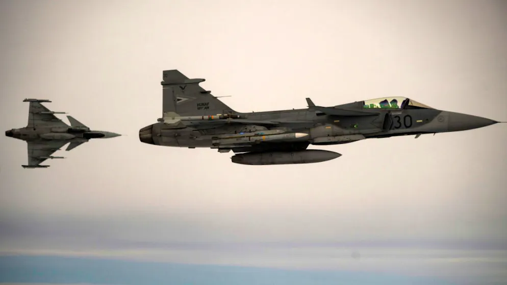 NATO in pericolo?. Jet russi vicino al confine, Svezia fa decollare i caccia