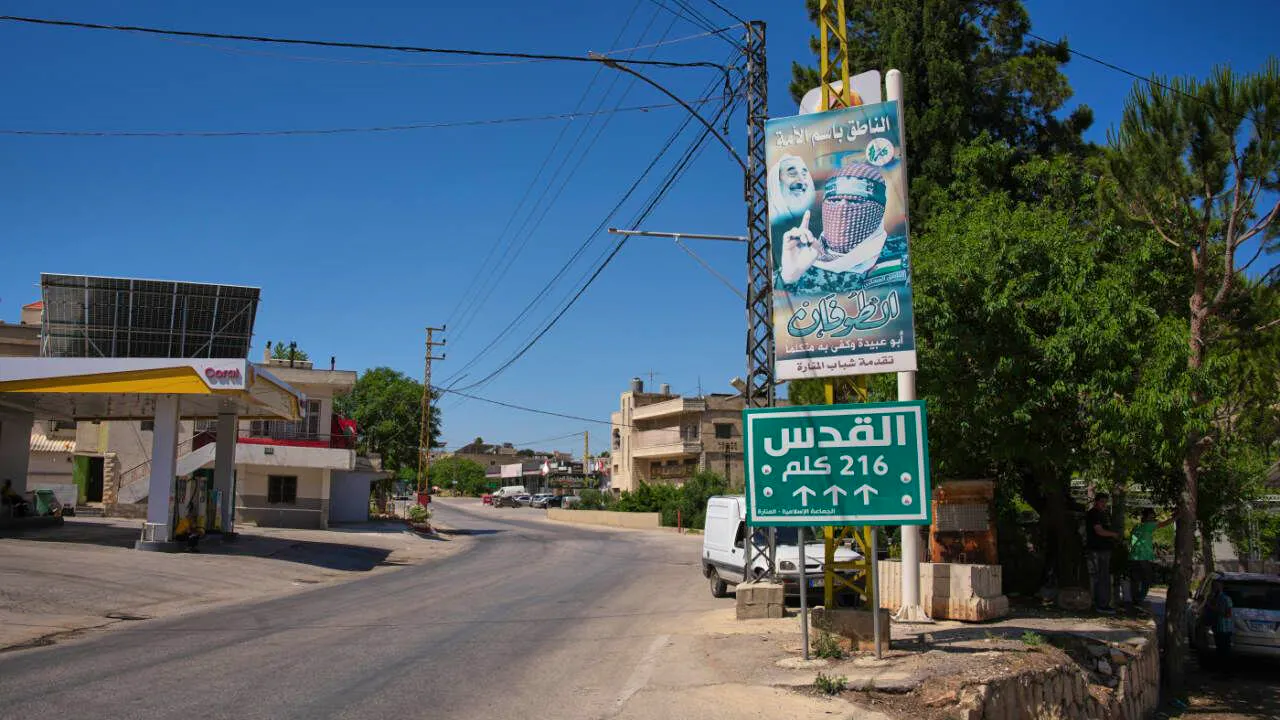 Politics. Syria: No Plans to Participate in the War in Lebanon