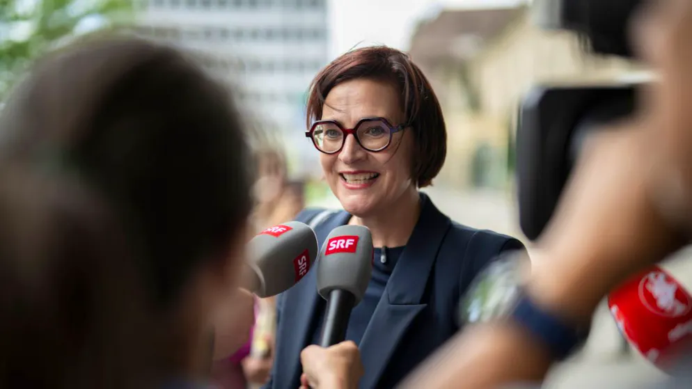 Elezioni cantonali. L'UDC torna nel Governo grigionese, eletta Valérie Favre Accola