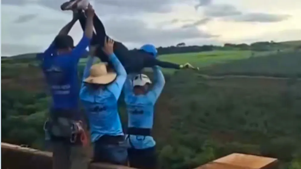 Organizer forgets safety rope. 21-Year-Old Brazilian Woman Falls to Her Death While Rope Jumping