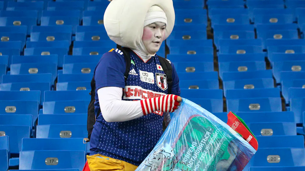 World Cup Live Updates. Japan fans celebrated for cleanup effort +++ Tunisia coach reportedly on the verge of being sacked