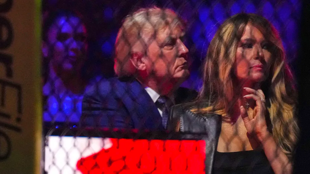 Trump döst bei «UFC Freedom 250». 6 Punkte, die zeigen, wie schräg das Käfigkampf-Spektakel war