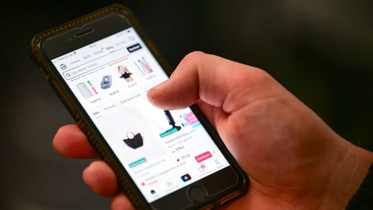 Society. Influencers are driving up online purchases among young people