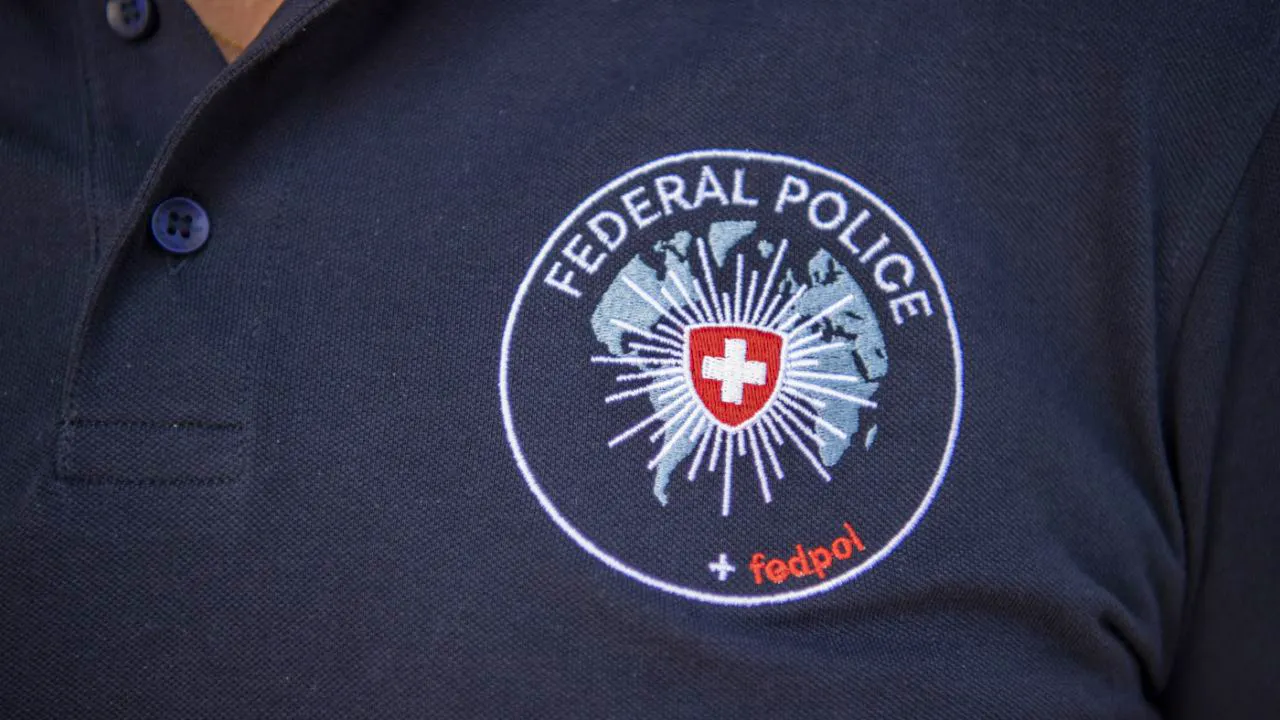 Criminalità. Smantellata rete europea traffico armi, implicazioni Svizzera