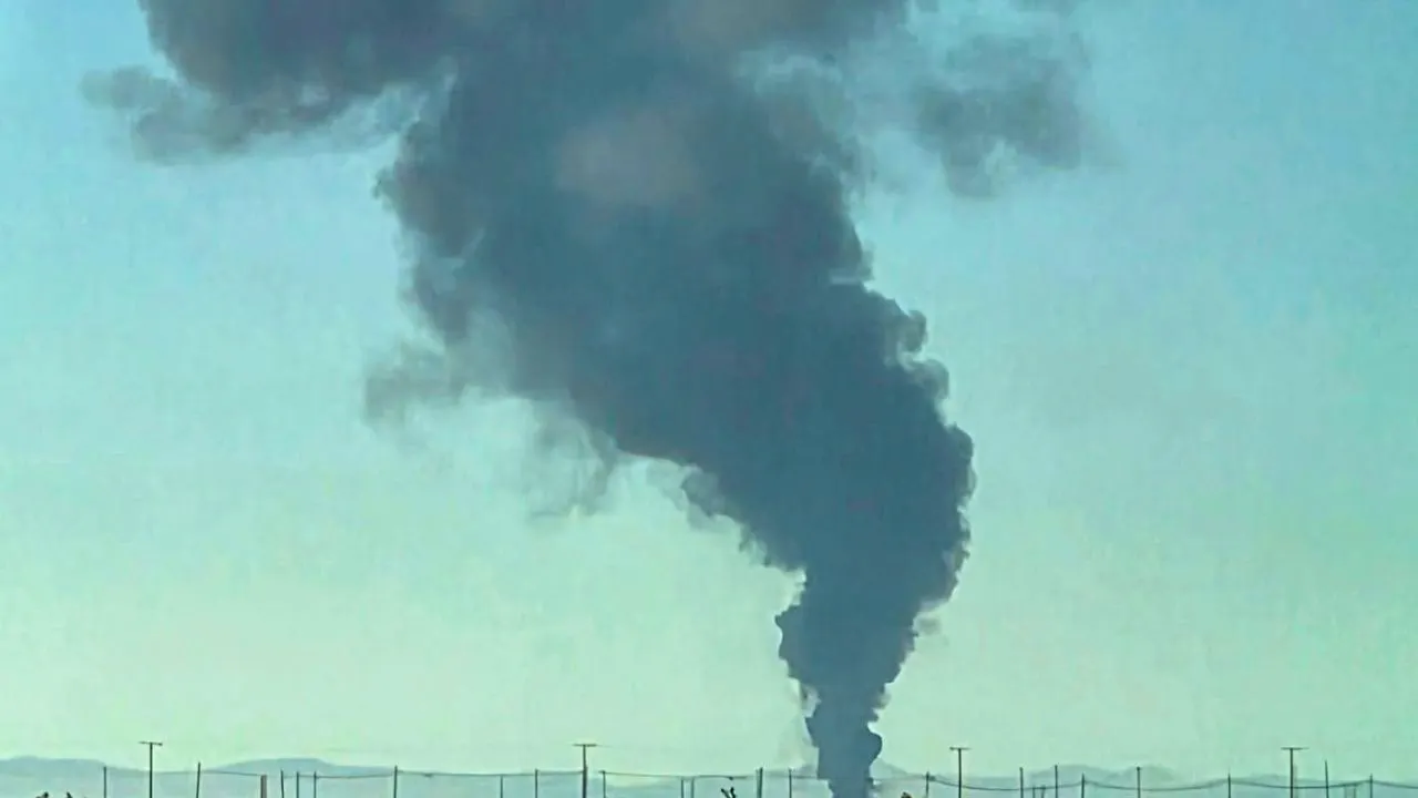 Politics. Eight Dead in B-52 Bomber Crash in the U.S.