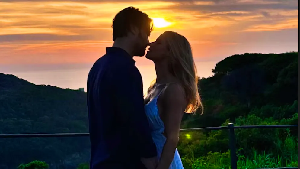Nuovo amore. Michelle Hunziker pubblica una foto romantica con Giulio Berruti
