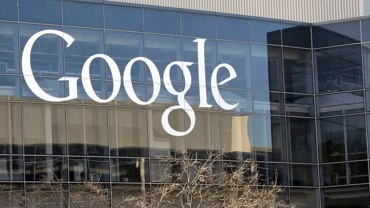 Politics. Parliament Sends Media Ancillary Copyright Protection Back for Further Review