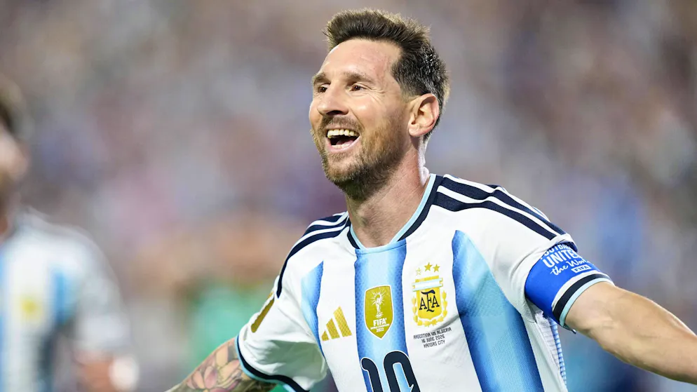 Reactions to the hat trick. Messi outshines everyone: “There are no words left”