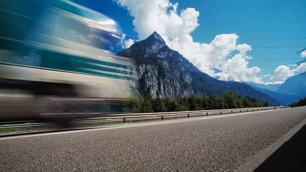 Interpellé dans le canton de Vaud. Un chauffard états-unien flashé à 221 km/h sur l'autoroute A6