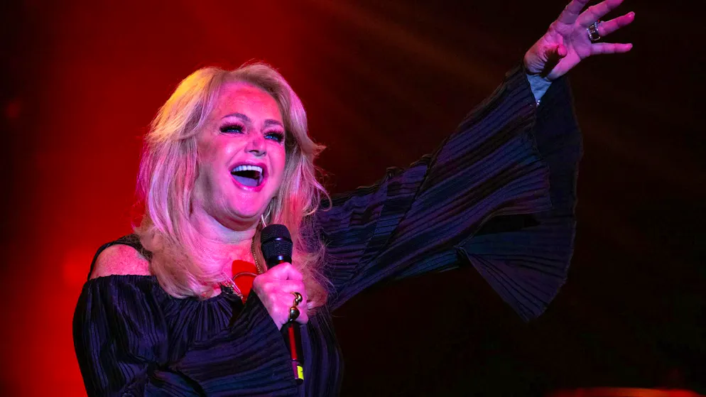 Dopo diverse settimane. Bonnie Tyler si è risvegliata dal coma farmacologico