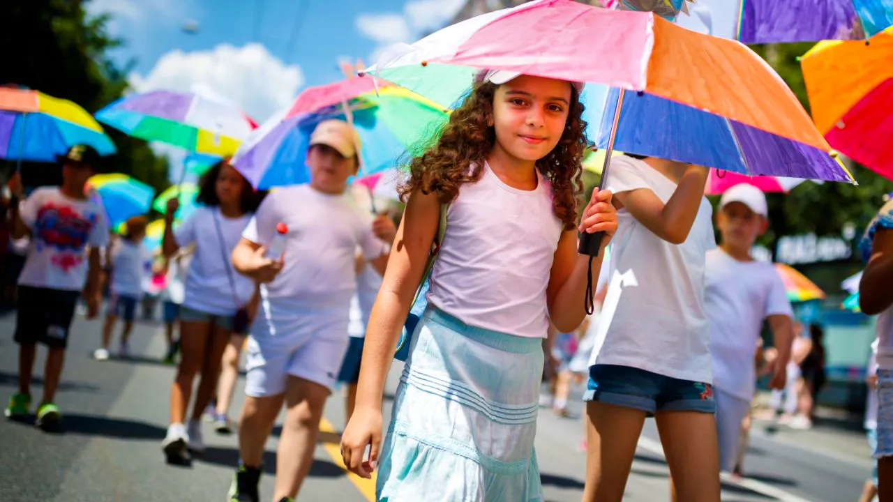 Heat. The youngest students in the canton of Geneva have the day off from school