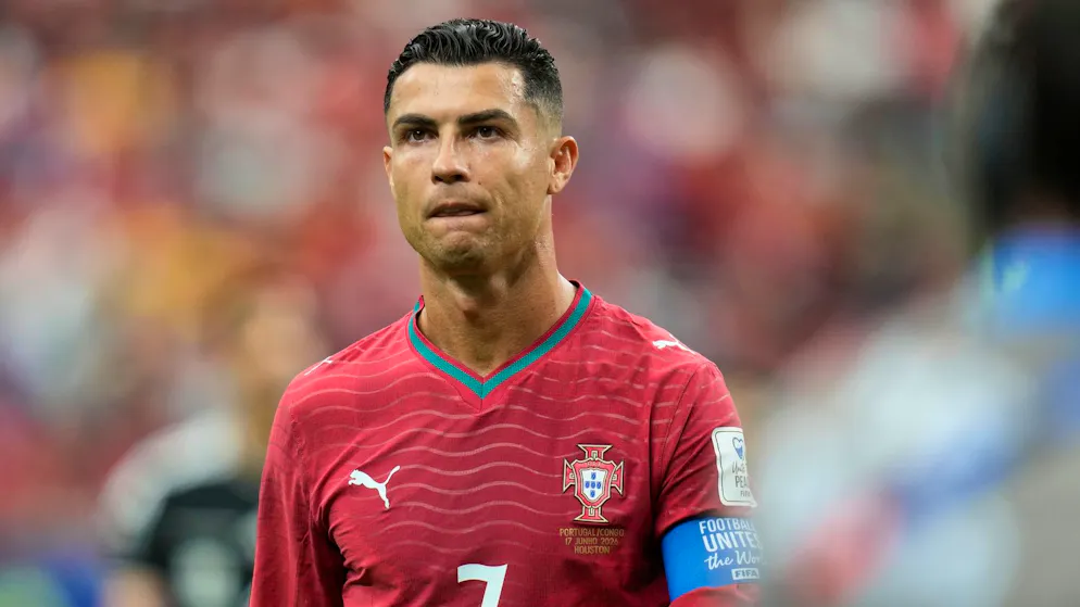 25 touches in 90 minutes. Portugal Coach Martinez on a Lackluster Ronaldo: “Substituting Him Makes No Sense at All”