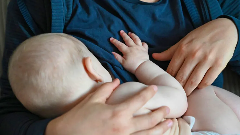 Demografia. Meno nascite in Svizzera nel 2025, in calo pure matrimoni e divorzi. Eco le cifre