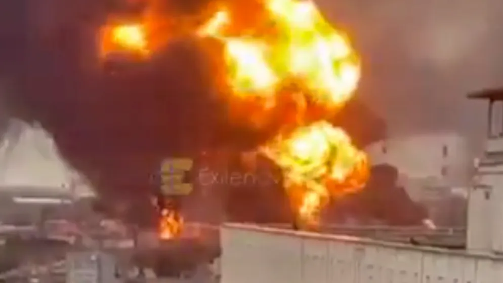 Refinery Ablaze. Ukraine Strikes at Moscow's Fuel Heart
